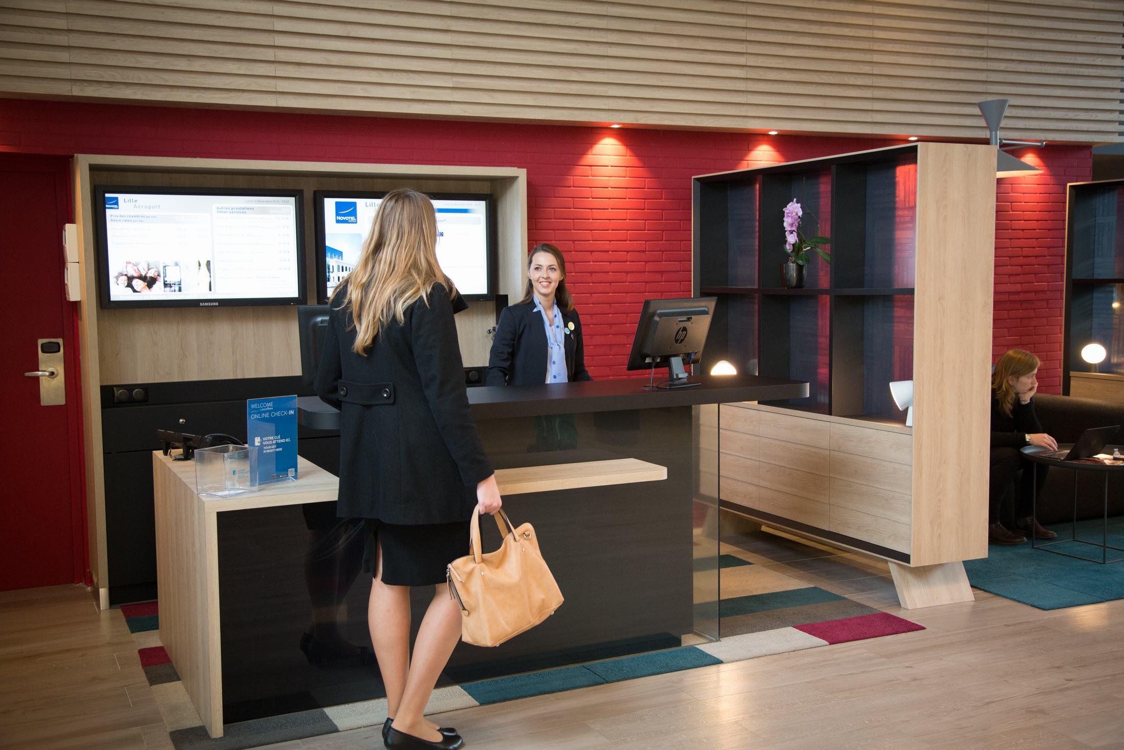 Novotel Lille Aeroport Экстерьер фото