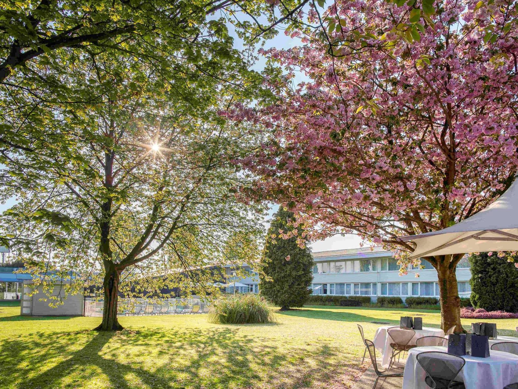 Novotel Lille Aeroport Экстерьер фото